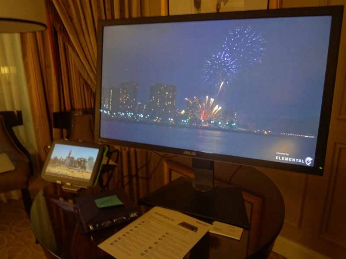 個別デモ会場では4K/30p@20Mbps/HEVCのストリーミングを、ブロードコム社製のSoCを実装したテレビ向けセッ