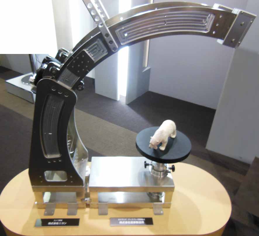 遠藤製作所が制作したカメラリング/ディスプレイ筐体