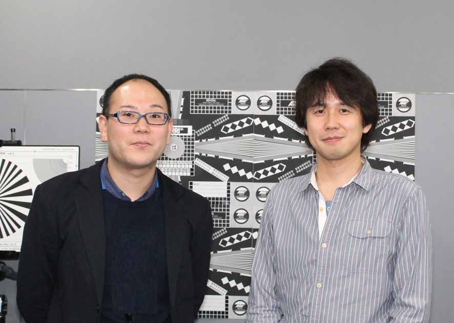Digital Shooting Div.営業担当の白崎達彦氏(左)と島崎裕嗣取締役(右)