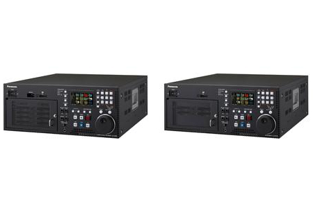 (左)8KスーパーハイビジョンレコーダーAJ-ZS0580、(右)4KレコーダーAJ-URD100