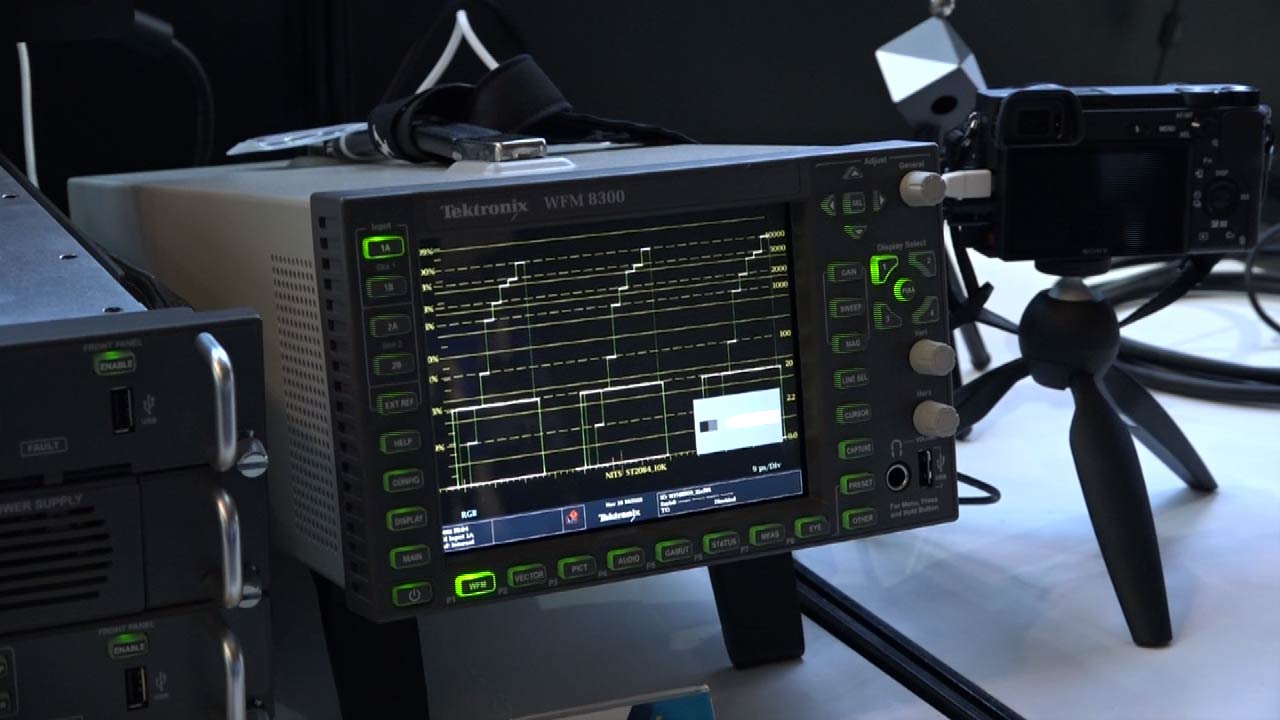 4607 テクトロニクス WFM8300型