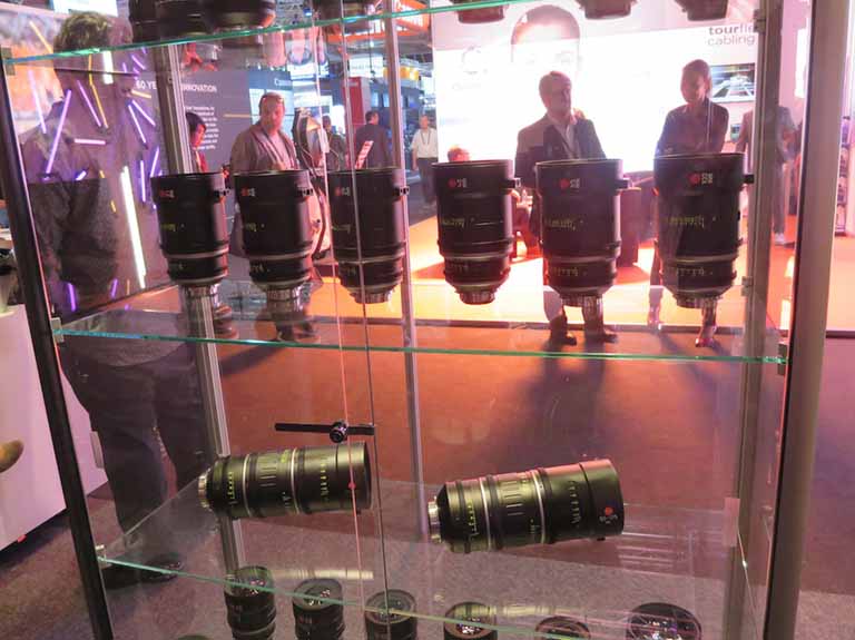 なんの前触れも無く突然発表されたLeitz Cine のLeitz PrimeとLeitz Zoom(それぞれ仮称)